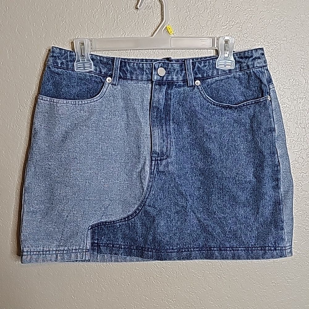 NWT Le‎ Lis Large Denim mini skirt patchwork contrast colors